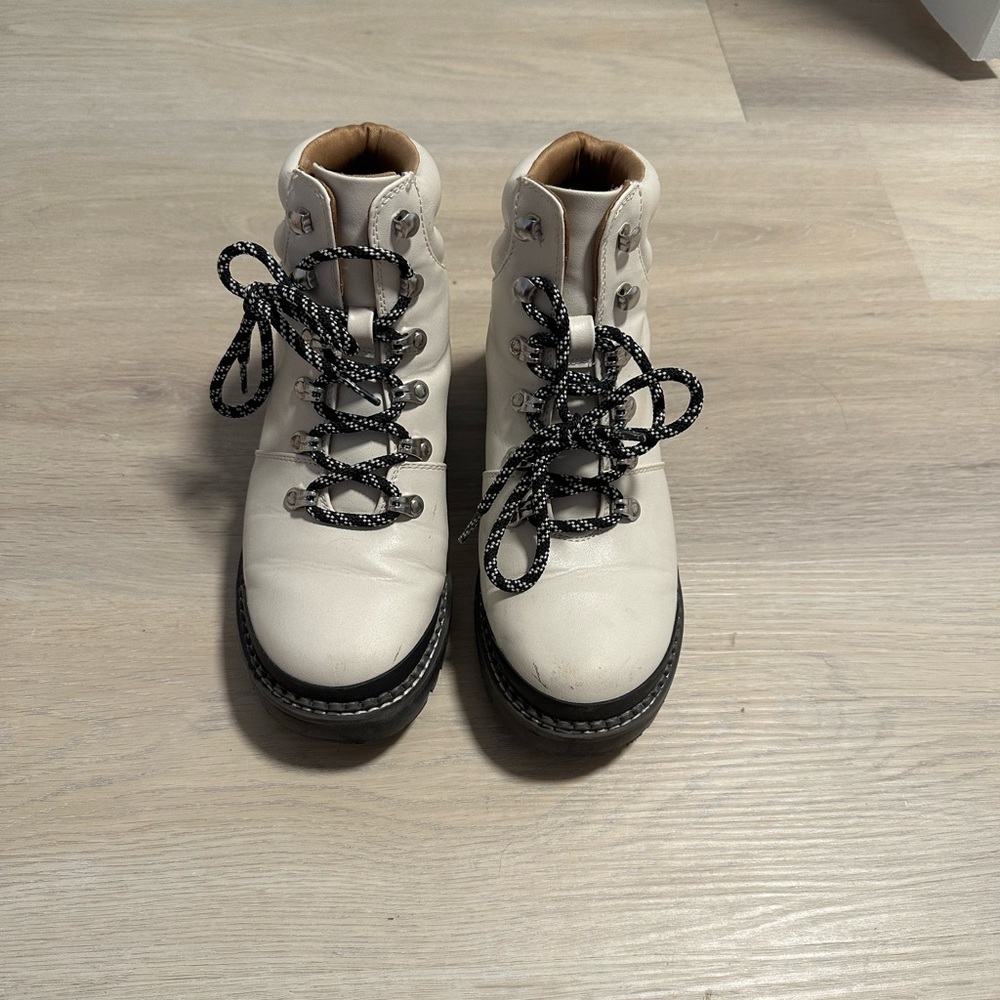 Universal Thread Winter Booties - Picture 3 of 3